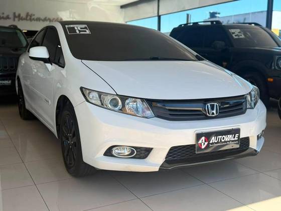 HONDA CIVIC 1.8 LXS 16V FLEX 4P MANUAL HONDA CIVIC 1.8 LXS 16V FLEX 4P MANUAL